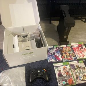 Used (handful of times) Xbox 360 Kinect 4GB memory